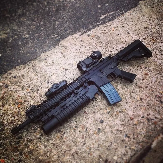 Airsoftová zbraň puškaka ELAR SOPMODII (platinová verze)