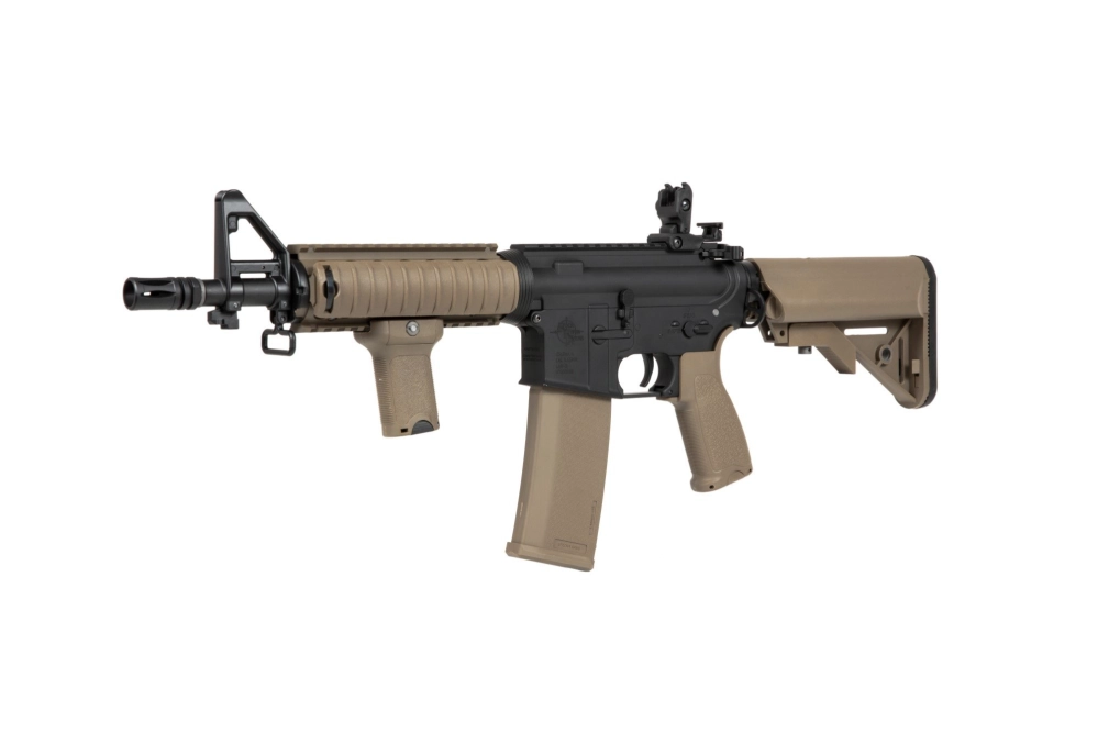 Replika karabinka RRA SA-E04 EDGE™ - Half-Tan