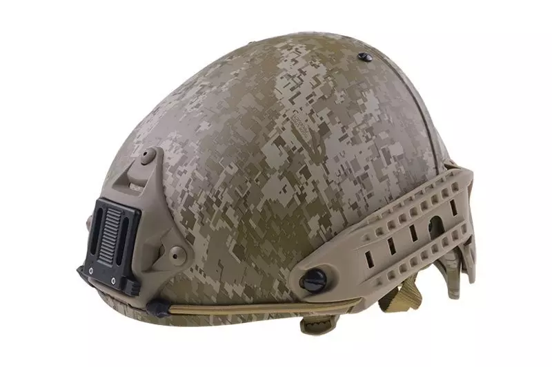 Réplica del casco FMA CP - Desierto Digital