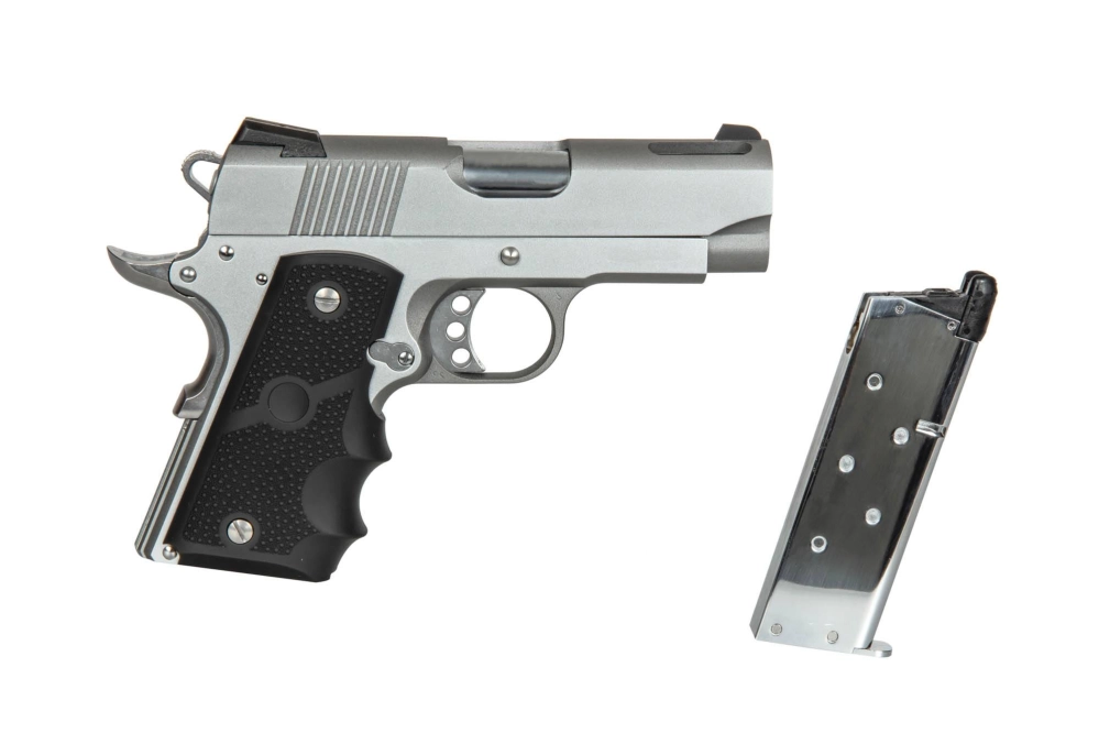 V10 Ultra Compact pistool replica - Zilver