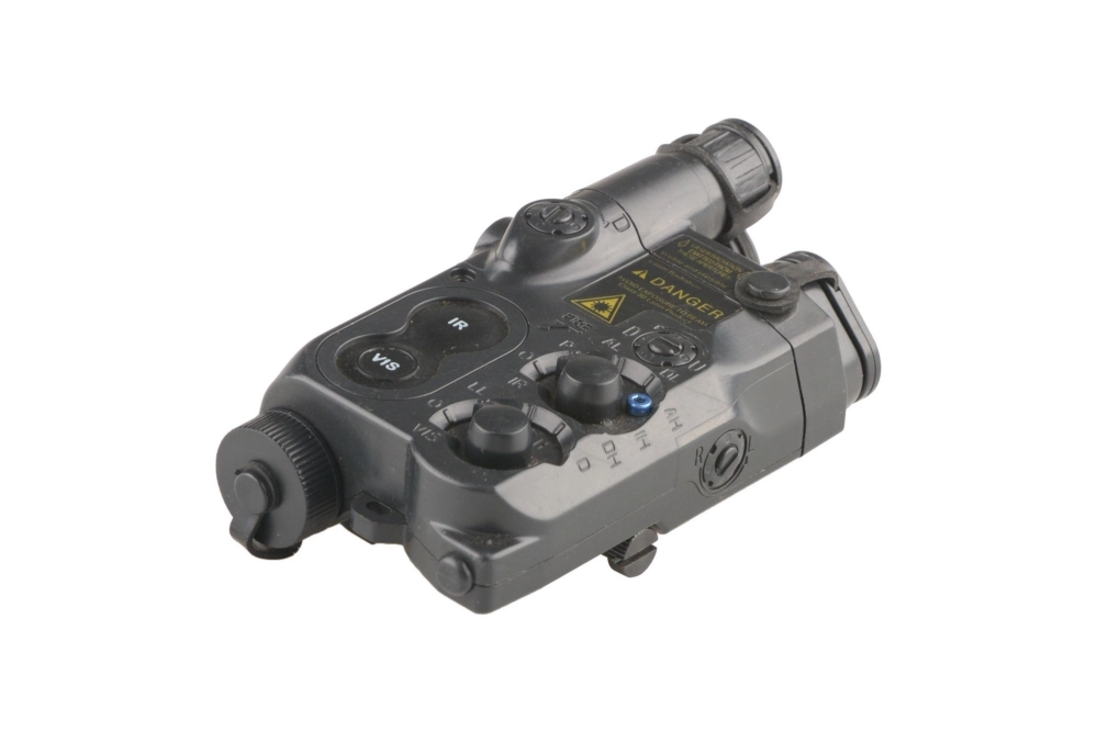 Bateriový box - airsoftová zbraň AN/PEQ-16 - černý