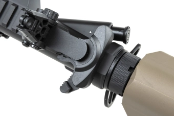 Specna Arms Daniel Defense® MK18 SA-P19 Prime™ HAL™ ETU ASG Karabijn Hoog Koppel Half-Tan Versie