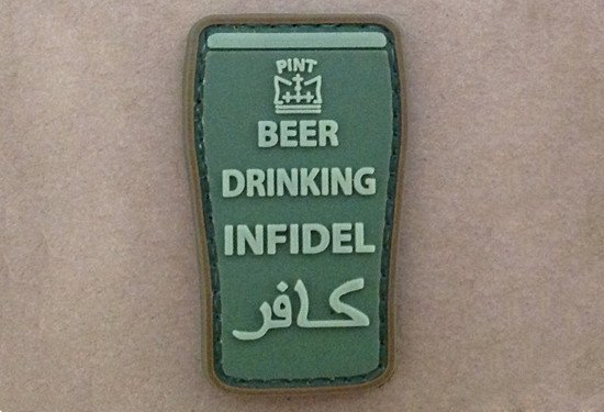 Patch 3D - Beer drinking infidel - Olive