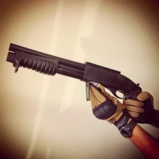 Replika brokovnice M870 Breacher