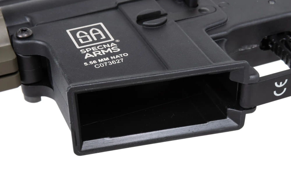 airsoft Specna Arms SA-C20-L CORE™ Culata de operaciones ligeras HAL ETU™ fusil de oliva Gen.2