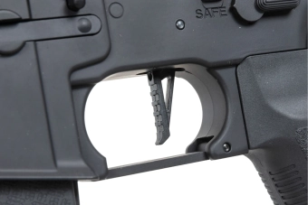 Specna Arms SA-E23-L EDGE™ Culata de operaciones ligeras HAL ETU™ airsoft Carbine Negro