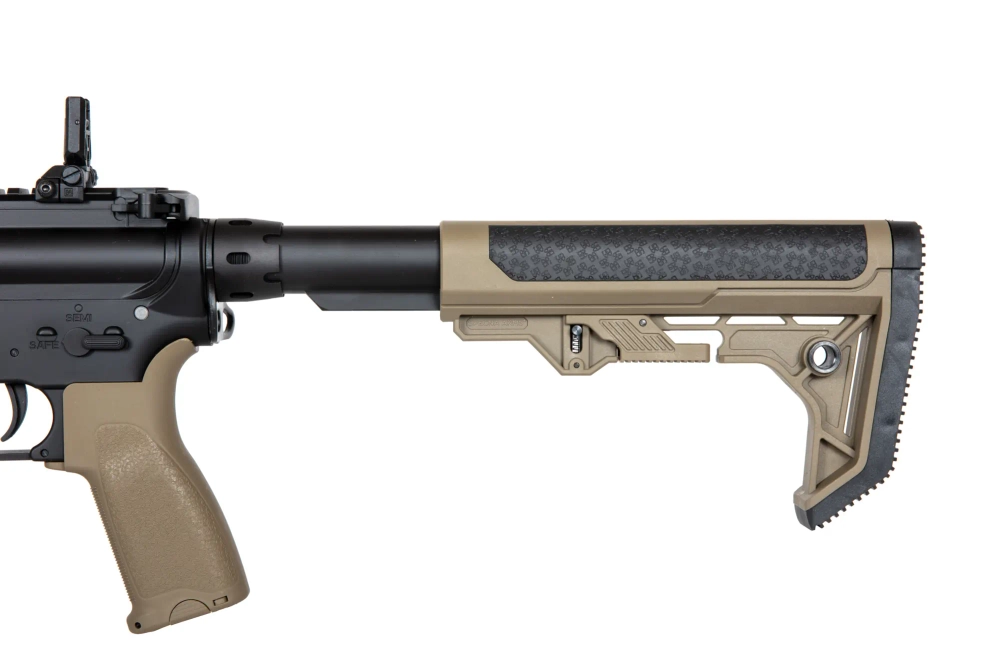 Replika karabiny RRA & SI SA-E17-L EDGE™ - Light Ops Stock - Half-Tan