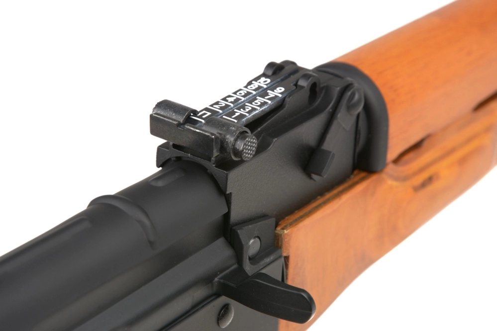 CM048 assault rifle replica