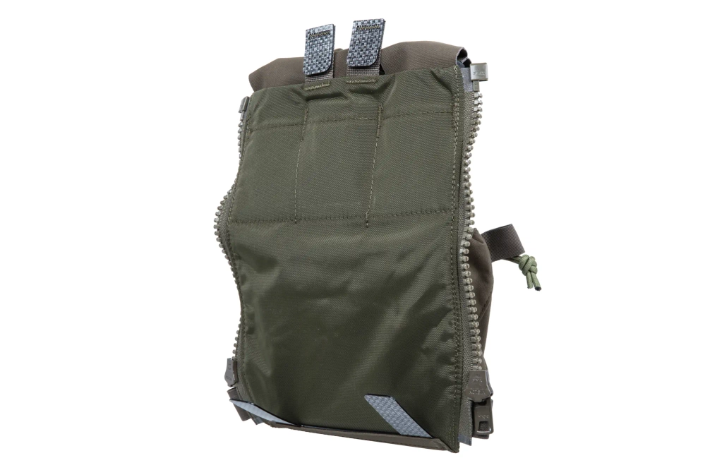 V5 PC assault panel with Wosport Ranger Green pistol pouches