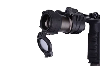Svítilna taktická M910A - černá