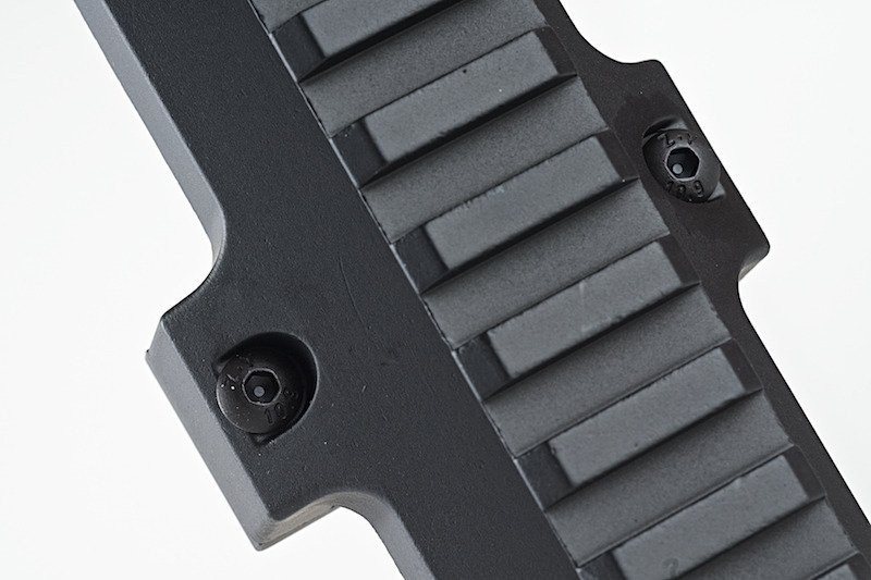 Upper rail RIS à répliques vz. 58