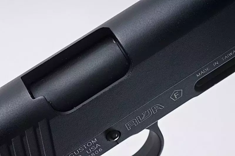 Pistola de airsoft Nighthawk Covert Ops