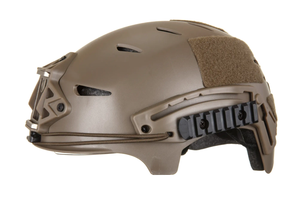 Réplica del casco Emerson Gear EXF Bump Protective Dark Earth