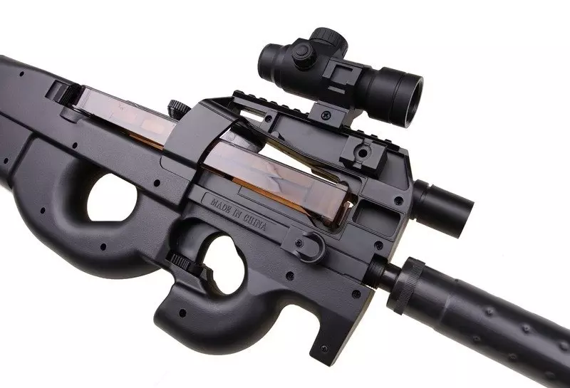 Réplica del subfusil D90H