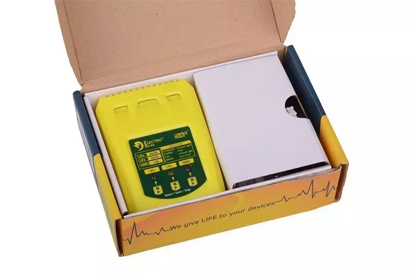 Flux™ Universal Charger