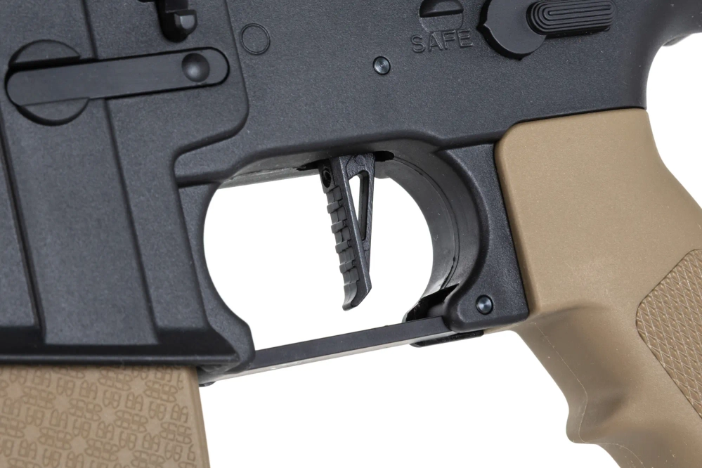 Specna Arms SA-F02 FLEX™ HAL ETU™ 0.5J Half-Tan Carabina airsoft