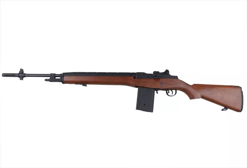 CM032 airsoft rifle - wooden style