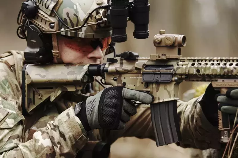 Compact III Reflex Sight Replica (High-Profile + Low-Profile Mounts) - Black