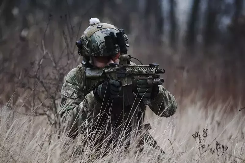 Compact III Reflex Sight Replica (High-Profile + Low-Profile Mounts) - Black