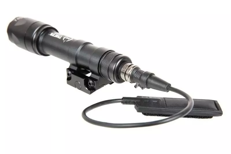 Latarka taktyczna T600C - czarna