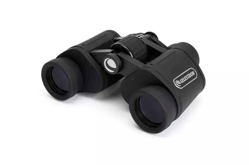 Celestron Up Close G2 7x35 Binoculars (box)