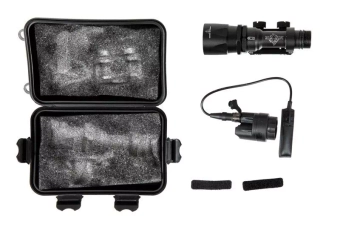 Latarka taktyczna M951 - czarna