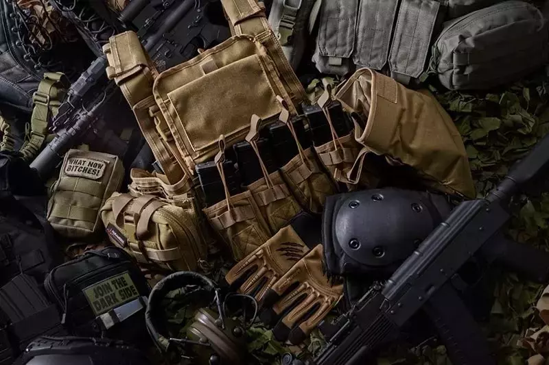 Light Laser-Cut Tactical Vest - Ranger Green