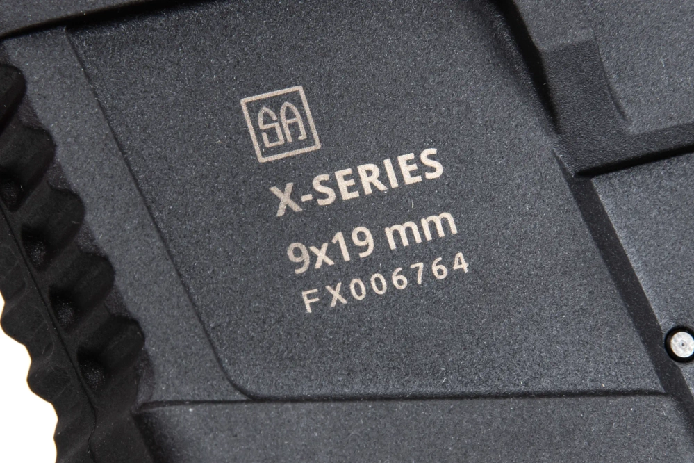 Subfusil de airsoft Specna Arms SA-FX02 FLEX™ HAL ETU™ Rosa