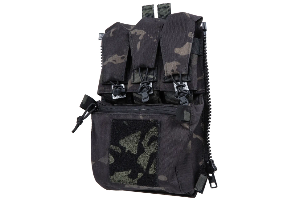 V5 PC assault panel with Wosport MC Black pistol pouches