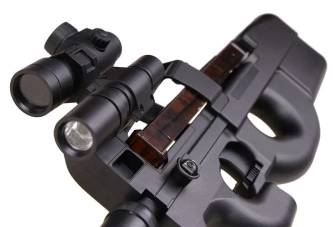 Réplica del subfusil D90H